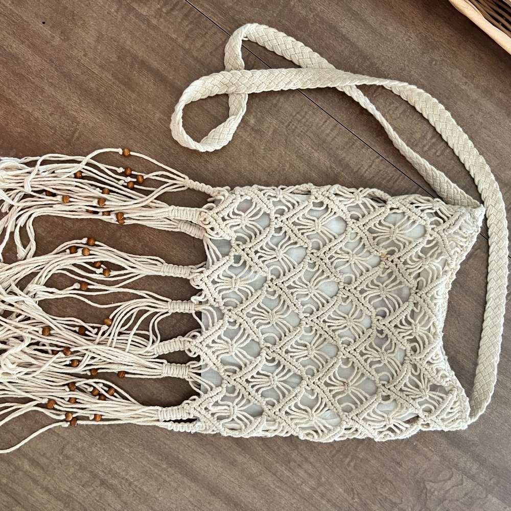 Bongo Beachy Crossbody